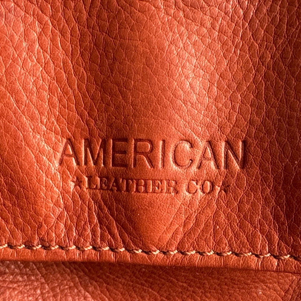 American Leather Co. Jordan Messenger Crossbody in the color Brandy - Picture 3 of 12